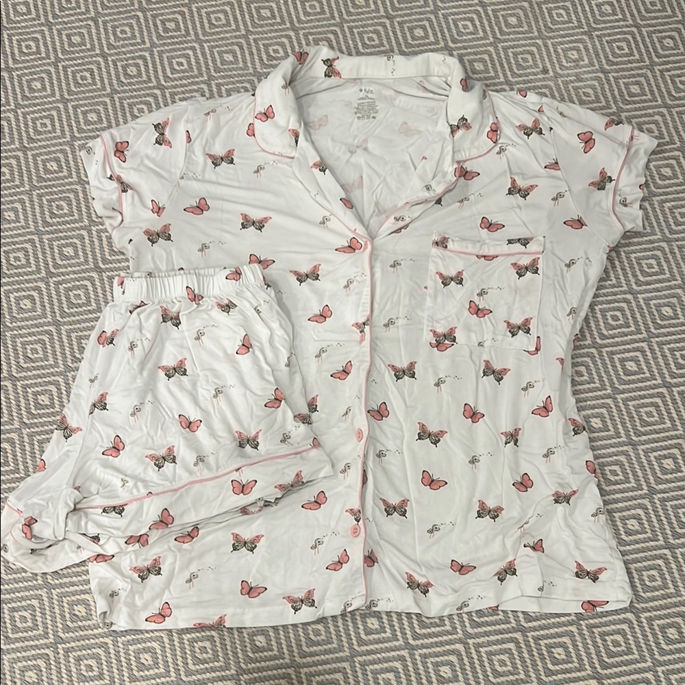 Kyte Women’s White and Pink Butterfly Pajama Set Size Medium